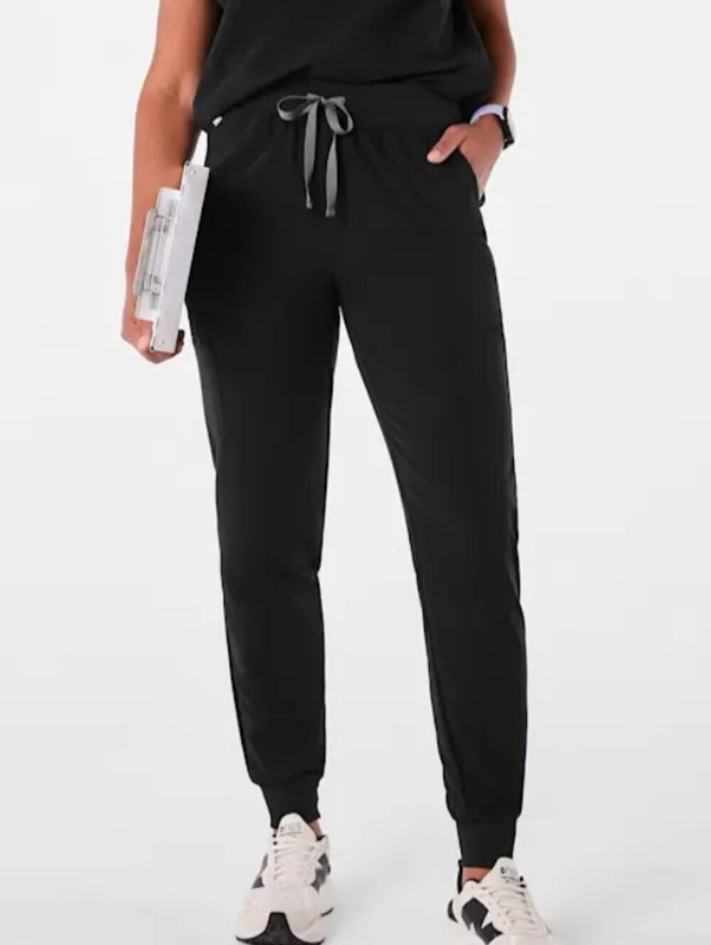 Figs Women's Zamora Yoga Waist Black Jogger Pants